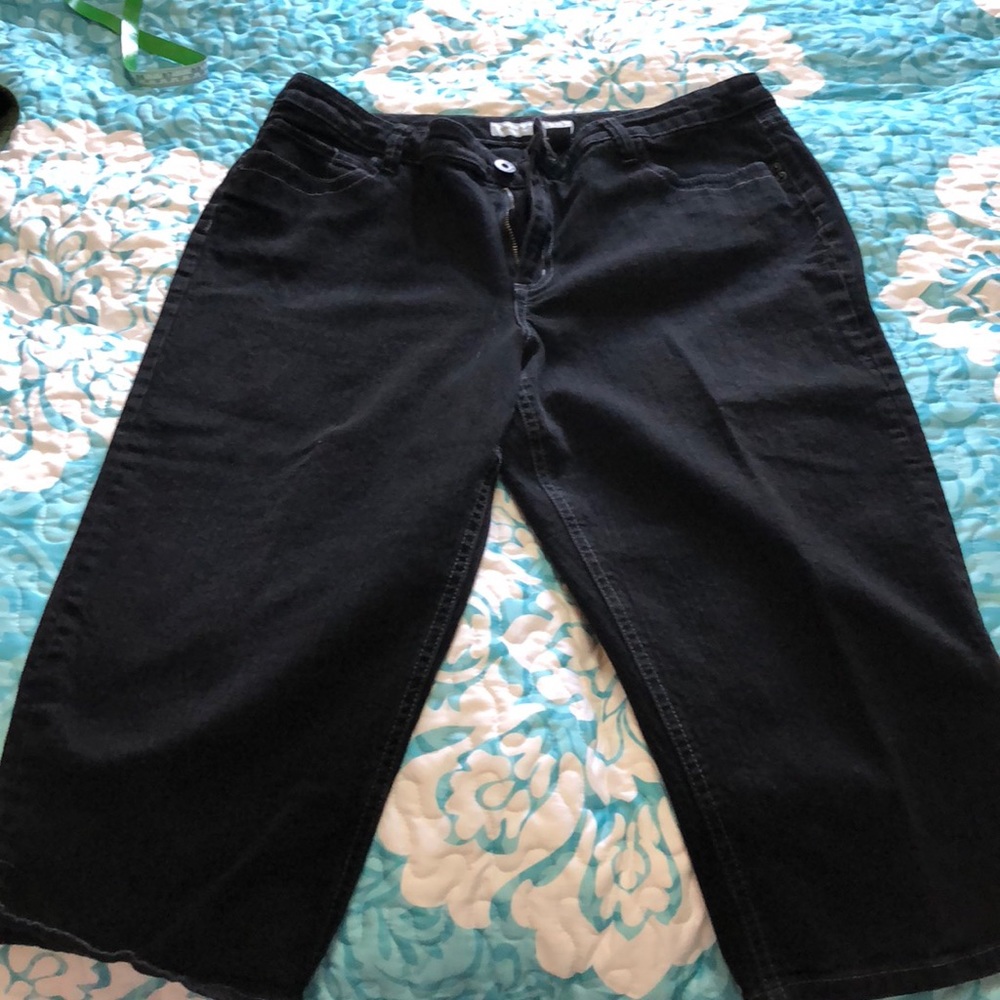 Chico’s platinum denim Capri